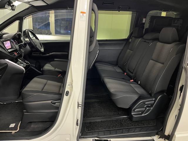 ヴォクシー ＺＳ　煌　本州仕入　ワンオーナー　アルパインリアモニター　ストラーダナビ　フルセグ地デジ　ＤＶＤ再生　Ｂｌｕｅｔｏｏｔｈオーディオ　バックカメラ　純正エンジンスターター　純正ＬＥＤヘッドライト　純正ＥＴＣ（36枚目）