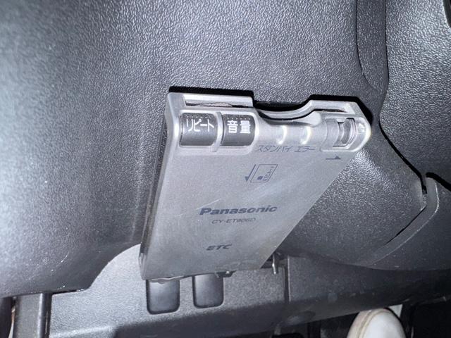 ハイエースワゴン ＤＸ　ＡＴ／４ＷＤ　ＦＦヒーター　Ｂｌｕ－ｒａｙ内臓地デジＴＶ　リン酸リチウムイオンバッテリー　１２Ｖ２００Ａｈ装備　キッチン　常設２段ベット　冷蔵庫（27枚目）