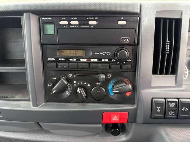 タイタントラック フルワイドロー　４ＷＤ　インタークラーラーターボディーゼル　スムーサＥＸ　１．５ｔ積　アーム式パワーゲート付　幌車　キーレス　４ナンバー　シャーシー塗装　スタッドレスタイヤ（ホイール付）付（14枚目）