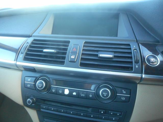 室内を快適な空間にキープするフルオートエアコン。