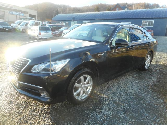 クラウンハイブリッド ロイヤル　Ｆｏｕｒ　４ＷＤ　ハイブリッド　ＨＩＤ　純正ナビ　ＴＶ　バックカメラ　ＥＴＣ　ＶＳＣ　法人ワンオーナー　シャーシーアンダーガード塗装施工済み（2枚目）