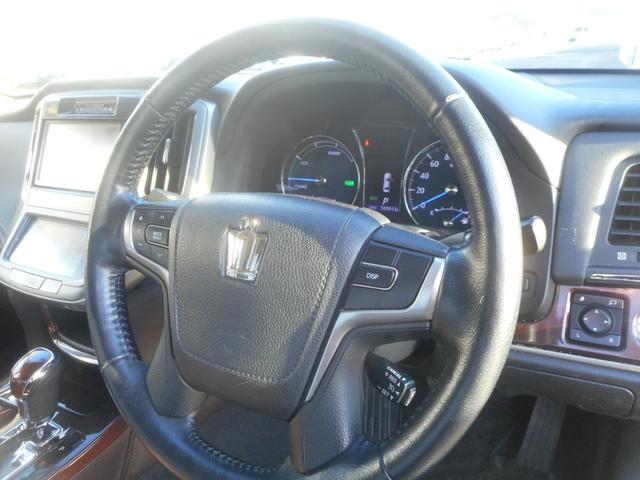 クラウンハイブリッド ロイヤル　Ｆｏｕｒ　４ＷＤ　ハイブリッド　ＨＩＤ　純正ナビ　ＴＶ　バックカメラ　ＥＴＣ　ＶＳＣ　法人ワンオーナー　シャーシーアンダーガード塗装施工済み（7枚目）