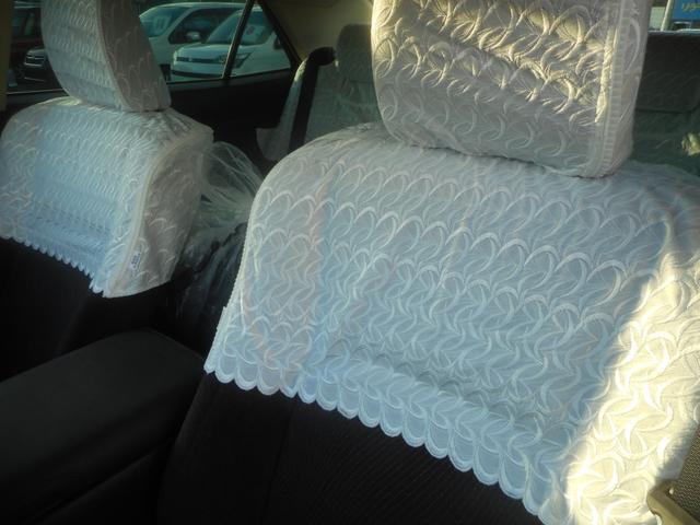 クラウンハイブリッド ロイヤル　Ｆｏｕｒ　４ＷＤ　ハイブリッド　ＨＩＤ　純正ナビ　ＴＶ　バックカメラ　ＥＴＣ　ＶＳＣ　法人ワンオーナー　シャーシーアンダーガード塗装施工済み（13枚目）