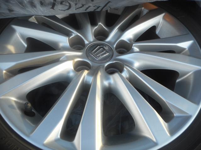 クラウンハイブリッド ロイヤル　Ｆｏｕｒ　４ＷＤ　ハイブリッド　ＨＩＤ　純正ナビ　ＴＶ　バックカメラ　ＥＴＣ　ＶＳＣ　法人ワンオーナー　シャーシーアンダーガード塗装施工済み（18枚目）