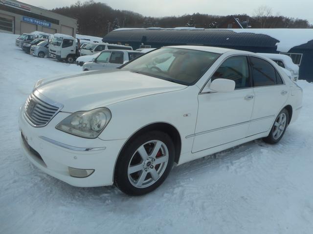 クラウンマジェスタ Ｃタイプｉ－Ｆｏｕｒ　４ＷＤ　エアサス　ＨＩＤ　純正ナビ　ＴＶ　バックカメラ　ＥＴＣ　パワーシート　スマートキー　ＶＳＣ　ＥＧスターター付　現状販売車（4枚目）