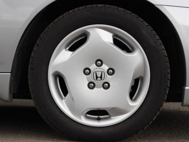 オデッセイ アブソルート　４ＷＤ　後期型　走行５．９万キロ　サンルーフ　６人乗り　モデューロマフラー　純正１７ＡＷ　後席モニター　ナビ　バックカメラ　フルセグＴＶ　Ｂｌｕｅｔｏｏｔｈ　ＵＳＢ・ｉＰｈｏｎｅ接続　キーレス　ＥＴＣ（15枚目）