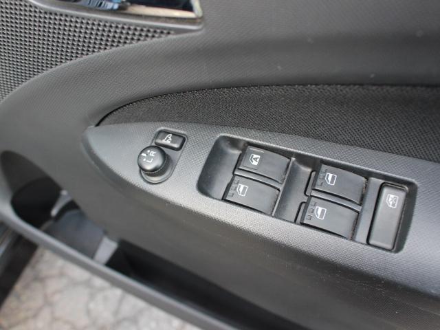 ムーヴ カスタム　Ｘリミテッド　４ＷＤ　１３インチＡＷ　ナビＴＶ　バックカメラ　ＡＵＸ　スマートキー　プッシュスタート　ベンチシート　ＨＩＤヘッドライト　フロントフォグ　電動格納ミラー　アイドリングストップ（23枚目）