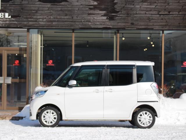 デイズルークス Ｘ　４ＷＤ　パワースライドア　エマージェンシーブレーキ　ＳＤナビ　フルセグＴＶ　バックカメラ　アラウンドビューモニター　Ｂｌｕｅｔｏｏｔｈ　ＵＳＢ・ｉＰｈｏｎｅ接続　スマートキー２個　エンジンスターター（7枚目）