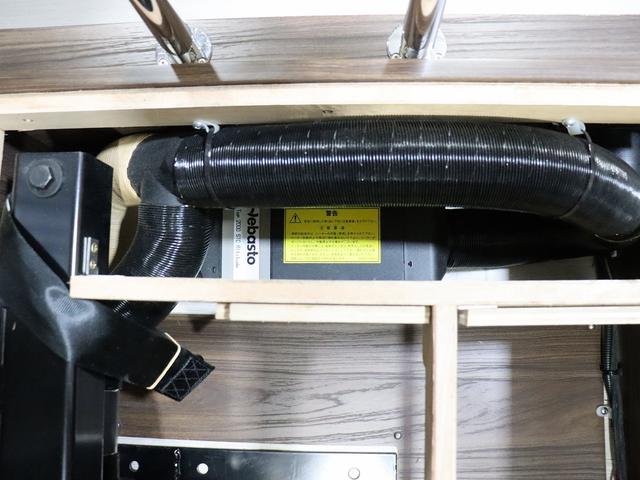 カムロード 　キャンピング　コルドバンクス　４ＷＤ　ベバストＦＦヒーター　３個バッテリー　ＤＣ冷蔵庫　インバーター１５００Ｗ　ルーフベント　家庭用エアコン　サイドオーニング　手動ステップ　給排水タンク　リアラダー（8枚目）