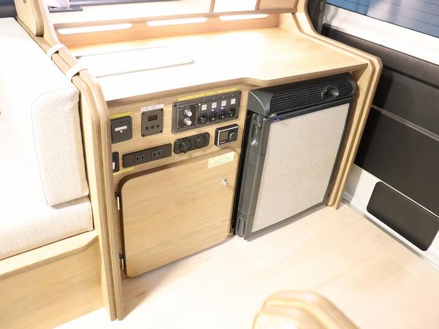 ハイエースワゴン 　キャンピング　ＦＯＣＳ　ＤＳ－Ｆ　４ＷＤ　ベバストＦＦヒーター　ツインサブバッテリー　インバーター１５００Ｗ　エンゲルＤＣ冷蔵庫　ＭＡＸＦＡＮ　フリップＤモニター　ナビ切替　ナビ連動　純正エンスタ（31枚目）