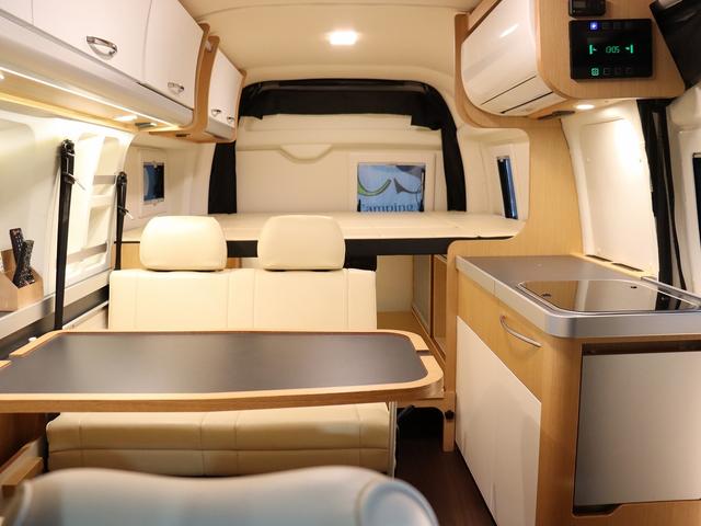 ハイエースバン 　キャンピング　バーデングランデ　４ＷＤ　ＦＦヒーター　家庭用ＡＣ　トリプルサブ　インバーター１５００Ｗ　エアロソーラー　ＭＡＸＦＡＮ　電子レンジ　縦型ＤＣ冷蔵庫　　社外前後ショックリアスタビ　グランデ（2枚目）