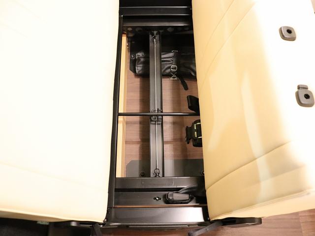 ハイエースバン 　キャンピング　バーデングランデ　４ＷＤ　ＦＦヒーター　家庭用ＡＣ　トリプルサブ　インバーター１５００Ｗ　エアロソーラー　ＭＡＸＦＡＮ　電子レンジ　縦型ＤＣ冷蔵庫　　社外前後ショックリアスタビ　グランデ（8枚目）