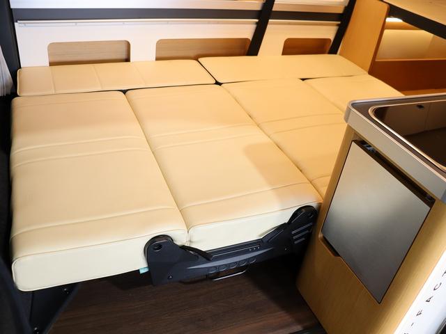 ハイエースバン 　キャンピング　バーデングランデ　４ＷＤ　ＦＦヒーター　家庭用ＡＣ　トリプルサブ　インバーター１５００Ｗ　エアロソーラー　ＭＡＸＦＡＮ　電子レンジ　縦型ＤＣ冷蔵庫　　社外前後ショックリアスタビ　グランデ（10枚目）