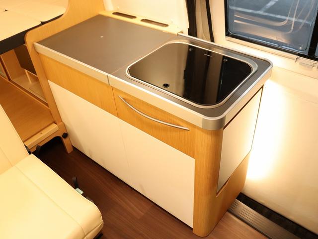 ハイエースバン 　キャンピング　バーデングランデ　４ＷＤ　ＦＦヒーター　家庭用ＡＣ　トリプルサブ　インバーター１５００Ｗ　エアロソーラー　ＭＡＸＦＡＮ　電子レンジ　縦型ＤＣ冷蔵庫　　社外前後ショックリアスタビ　グランデ（25枚目）
