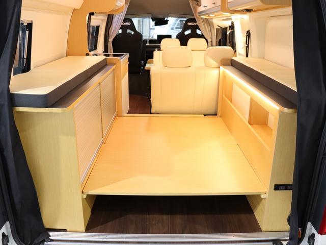 ハイエースバン 　キャンピング　バーデングランデ　４ＷＤ　ＦＦヒーター　家庭用ＡＣ　トリプルサブ　インバーター１５００Ｗ　エアロソーラー　ＭＡＸＦＡＮ　電子レンジ　縦型ＤＣ冷蔵庫　　社外前後ショックリアスタビ　グランデ（35枚目）