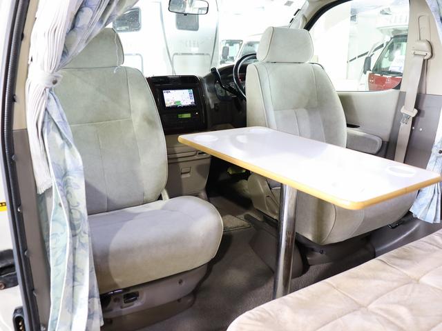 グランドハイエース  キャンピング ファイブスター 4WD ベバストFFヒーター ツインサブ インバーター1500W フレキソーラー DC冷蔵庫 19型TV フィルムアンテナ 2段ベッド サイドオーニング レンタアップ(10枚目)