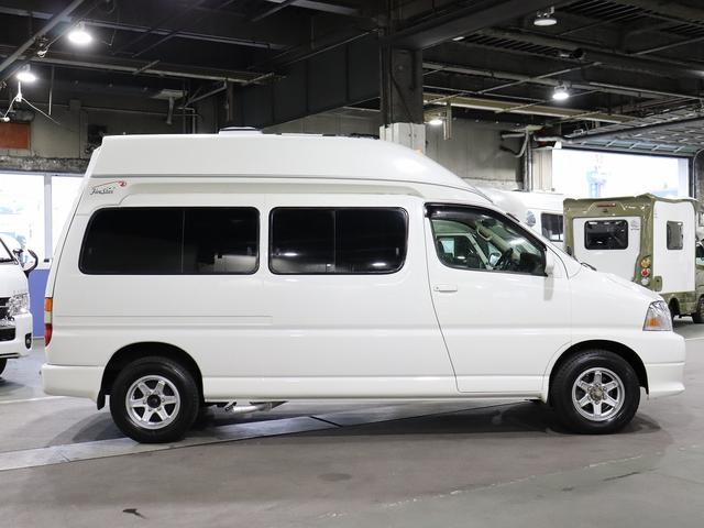 グランドハイエース  キャンピング ファイブスター 4WD ベバストFFヒーター ツインサブ インバーター1500W フレキソーラー DC冷蔵庫 19型TV フィルムアンテナ 2段ベッド サイドオーニング レンタアップ(64枚目)