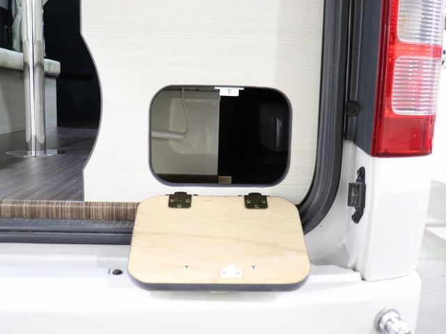 ハイエースワゴン キャンピング パスワゴン 4WD ベバストFFヒーター DCポータブル冷蔵庫 ツインサブバッテリー インバーター125W 19型TV 走行充電 排水ポリタンク10L 前後ドラレコ 社外エンスタ(10枚目)