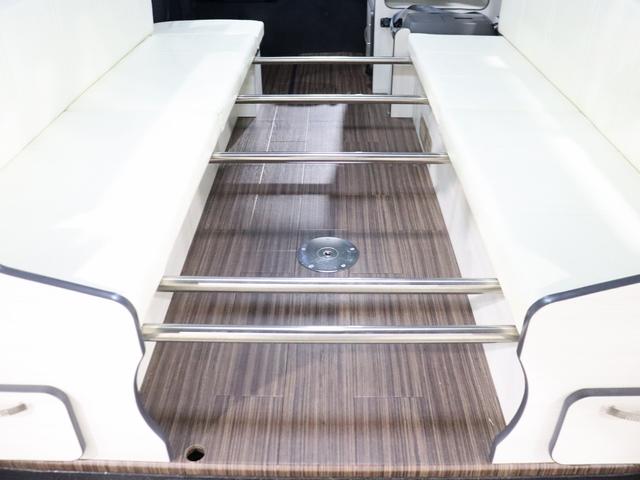 ハイエースワゴン キャンピング パスワゴン 4WD ベバストFFヒーター DCポータブル冷蔵庫 ツインサブバッテリー インバーター125W 19型TV 走行充電 排水ポリタンク10L 前後ドラレコ 社外エンスタ(33枚目)