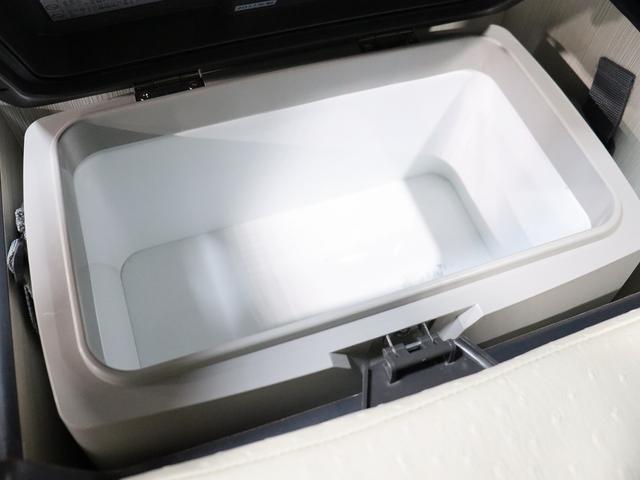 ハイエースワゴン キャンピング パスワゴン 4WD ベバストFFヒーター DCポータブル冷蔵庫 ツインサブバッテリー インバーター125W 19型TV 走行充電 排水ポリタンク10L 前後ドラレコ 社外エンスタ(55枚目)