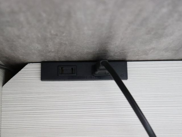 ハイエースワゴン キャンピング パスワゴン 4WD ベバストFFヒーター DCポータブル冷蔵庫 ツインサブバッテリー インバーター125W 19型TV 走行充電 排水ポリタンク10L 前後ドラレコ 社外エンスタ(57枚目)