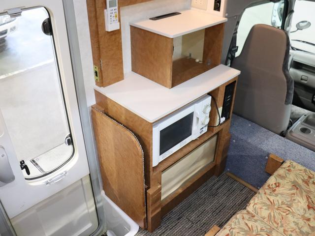 カムロード キャンピング グランド大地 4WD ベバストFFヒーター 家庭用エアコン サブバッテリー DC冷蔵庫 電子レンジ インバーター1500W MAXFAN ガゼルアンテナ Sオーニング 前後社外ショック(19枚目)