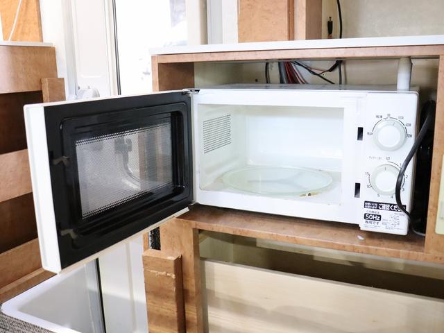 カムロード キャンピング グランド大地 4WD ベバストFFヒーター 家庭用エアコン サブバッテリー DC冷蔵庫 電子レンジ インバーター1500W MAXFAN ガゼルアンテナ Sオーニング 前後社外ショック(24枚目)