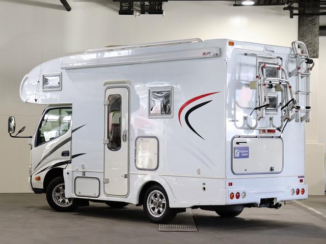 カムロード キャンピング グランド大地 4WD ベバストFFヒーター 家庭用エアコン サブバッテリー DC冷蔵庫 電子レンジ インバーター1500W MAXFAN ガゼルアンテナ Sオーニング 前後社外ショック(62枚目)