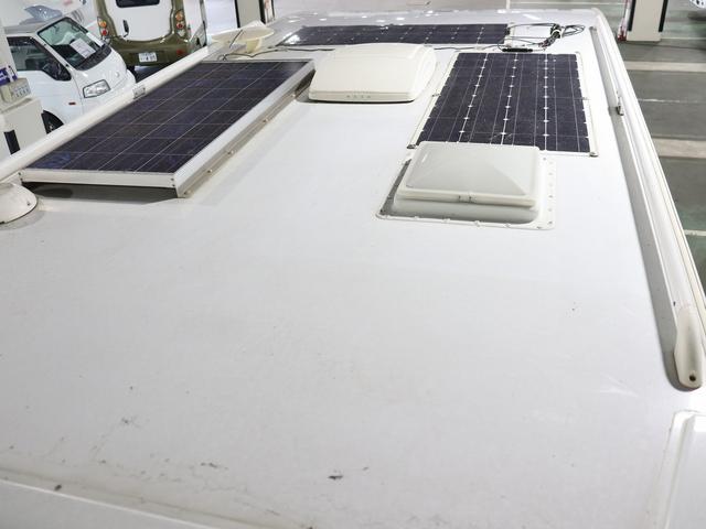 カムロード キャンピング グランド大地 4WD ベバストFFヒーター 家庭用エアコン サブバッテリー DC冷蔵庫 電子レンジ インバーター1500W MAXFAN ガゼルアンテナ Sオーニング 前後社外ショック(70枚目)