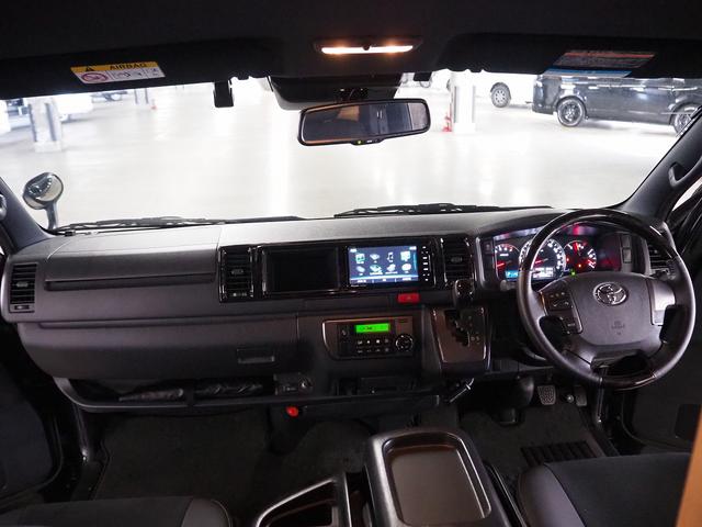 ハイエースバン 　キャンピング　ＯＭＣ　北斗　４ＷＤ　ベバストＦＦヒーター　ツインサブ　インバーター１５００Ｗ　電子レンジ　フレキシブルソーラーパネル　サイドオーニング　ポータブルトイレ　１９型ＴＶ　ナビ切替　ナビ連動（80枚目）