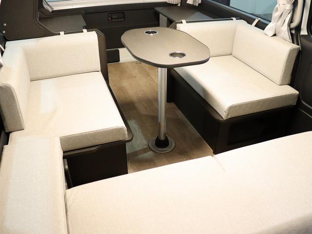 ハイエースワゴン 　キャンピング　ＦＯＣＳ　ＤＳ－Ｆ　４ＷＤ　ベバストＦＦヒーター　ツインサブＢＴ　ＤＣ冷蔵庫　フリップＤモニター　ナビ切替ナビ連動　デジタルインナーミラー　アラウンドビュー　走行用リアヒータークーラー（8枚目）