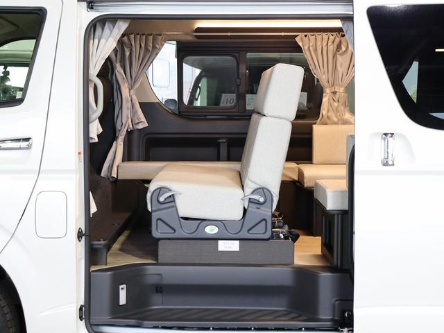 ハイエースワゴン 　キャンピング　ＦＯＣＳ　ＤＳ－Ｆ　４ＷＤ　ベバストＦＦヒーター　ツインサブＢＴ　ＤＣ冷蔵庫　フリップＤモニター　ナビ切替ナビ連動　デジタルインナーミラー　アラウンドビュー　走行用リアヒータークーラー（10枚目）