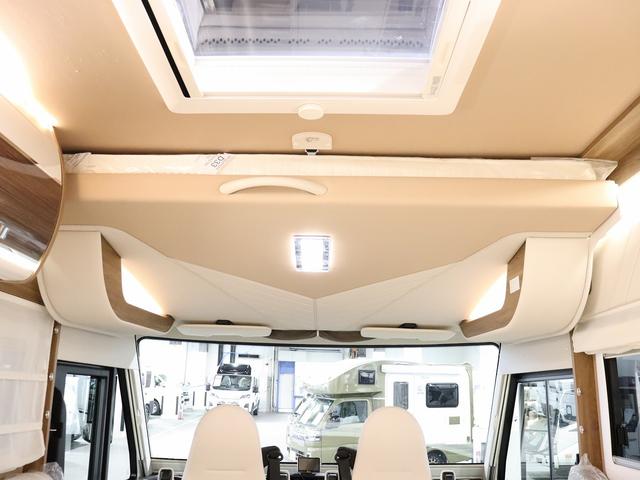 デュカト キャンピング モービルヴェッタ Kヨット テクノライン86 新車モデル ソーラーパネル トルマFFヒーターボイラー(燃料式) DC冷蔵庫 大容量給排水タンク カセットトイレ シャワールーム 8速AT(12枚目)
