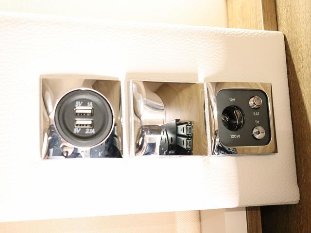 デュカト キャンピング モービルヴェッタ Kヨット テクノライン86 新車モデル ソーラーパネル トルマFFヒーターボイラー(燃料式) DC冷蔵庫 大容量給排水タンク カセットトイレ シャワールーム 8速AT(18枚目)