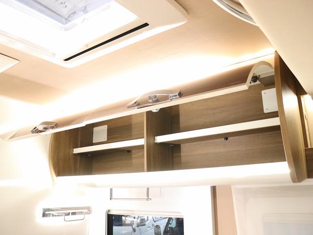 デュカト キャンピング モービルヴェッタ Kヨット テクノライン86 新車モデル ソーラーパネル トルマFFヒーターボイラー(燃料式) DC冷蔵庫 大容量給排水タンク カセットトイレ シャワールーム 8速AT(32枚目)