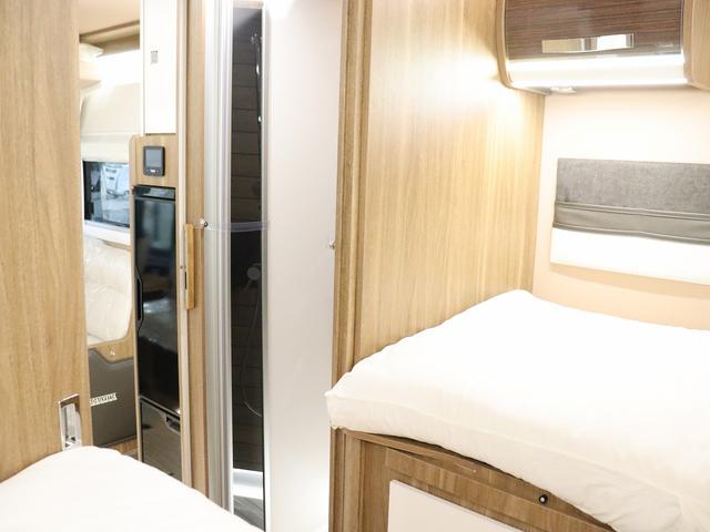 デュカト キャンピング モービルヴェッタ Kヨット テクノライン86 新車モデル ソーラーパネル トルマFFヒーターボイラー(燃料式) DC冷蔵庫 大容量給排水タンク カセットトイレ シャワールーム 8速AT(42枚目)