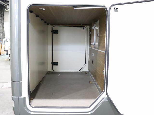 デュカト キャンピング モービルヴェッタ Kヨット テクノライン86 新車モデル ソーラーパネル トルマFFヒーターボイラー(燃料式) DC冷蔵庫 大容量給排水タンク カセットトイレ シャワールーム 8速AT(75枚目)