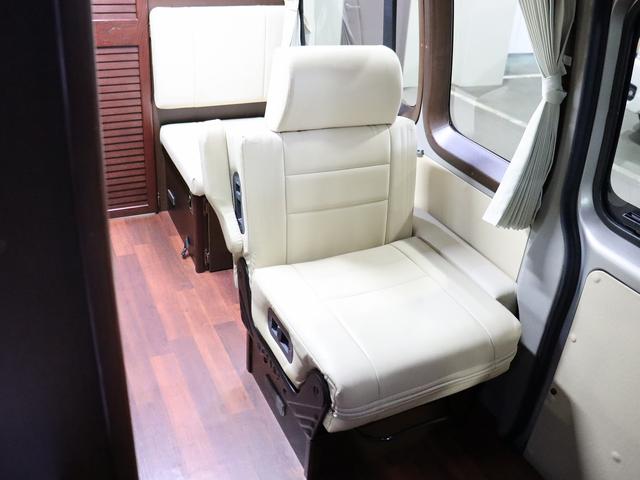 ハイエースバン 　キャンピング　ＯＭＣ　銀河　４ＷＤ　ＦＦヒーター　リチウム３００Ａｈ　インバーター１５００Ｗ　ＤＣ４０Ｌ冷蔵庫　家庭用エアコン　ソーラー１枚　電子レンジ　１９型ＴＶ　フィルムアンテナ　ブリッドシート（13枚目）