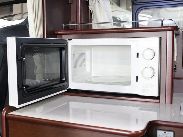 ハイエースバン 　キャンピング　ＯＭＣ　銀河　４ＷＤ　ＦＦヒーター　リチウム３００Ａｈ　インバーター１５００Ｗ　ＤＣ４０Ｌ冷蔵庫　家庭用エアコン　ソーラー１枚　電子レンジ　１９型ＴＶ　フィルムアンテナ　ブリッドシート（46枚目）