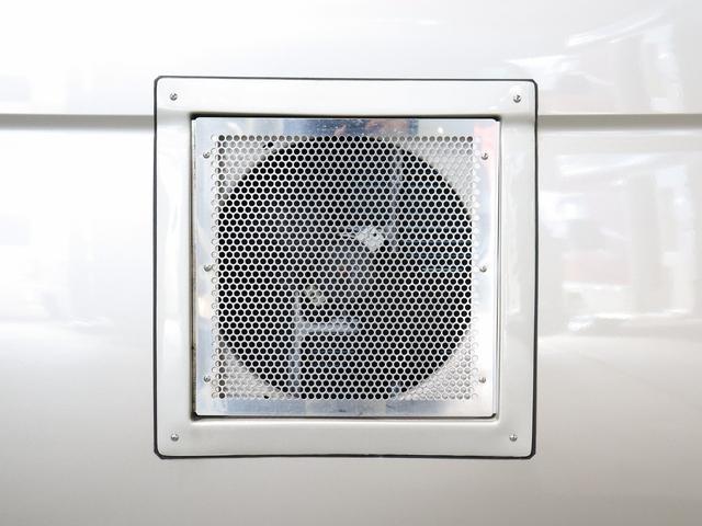 ハイエースバン 　キャンピング　ＯＭＣ　銀河　４ＷＤ　ＦＦヒーター　リチウム３００Ａｈ　インバーター１５００Ｗ　ＤＣ４０Ｌ冷蔵庫　家庭用エアコン　ソーラー１枚　電子レンジ　１９型ＴＶ　フィルムアンテナ　ブリッドシート（64枚目）