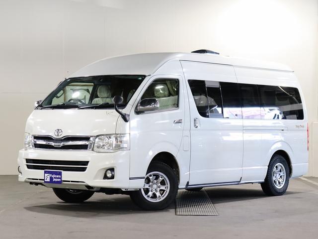 ハイエースバン キャンピング ロングトレイン 4WD ベバストFFヒーター ツインサブ インバーター1500W ルーフベント 電子レンジ ソーラーパネル 19型TV ナビ切替連動 DC冷蔵庫 給排水タンク20Lポリ(64枚目)