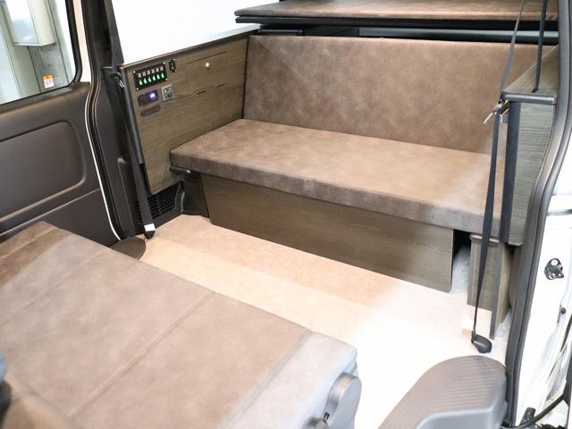 ハイエースバン 　キャンピング　インディアンキャンパー　オリジナル　４ＷＤ　サブＢＴ　インバーター１５００　走行充電　ダークプライムＩＩ　デジタル電圧計　両側パワスラ　走行用リアヒータークーラー　デジタルインナーミラー（16枚目）