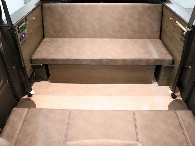 ハイエースバン 　キャンピング　インディアンキャンパー　オリジナル　４ＷＤ　サブＢＴ　インバーター１５００　走行充電　ダークプライムＩＩ　デジタル電圧計　両側パワスラ　走行用リアヒータークーラー　デジタルインナーミラー（18枚目）