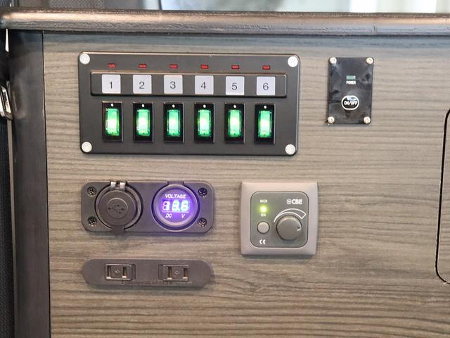 ハイエースバン 　キャンピング　インディアンキャンパー　オリジナル　４ＷＤ　サブＢＴ　インバーター１５００　走行充電　ダークプライムＩＩ　デジタル電圧計　両側パワスラ　走行用リアヒータークーラー　デジタルインナーミラー（39枚目）