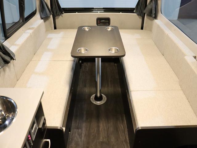 ハイエースバン 　キャンピング　モビーディックＮＨ０２　４ＷＤ　ＦＦヒーター　ツインサブ　インバーター８００Ｗ　縦型ＤＣ冷蔵庫　ＭＡＸＦＡＮ　アラウンドビューカメラ　前後ドラレコ　ナビ切替連動　社外ショック＆リアスタビ（5枚目）