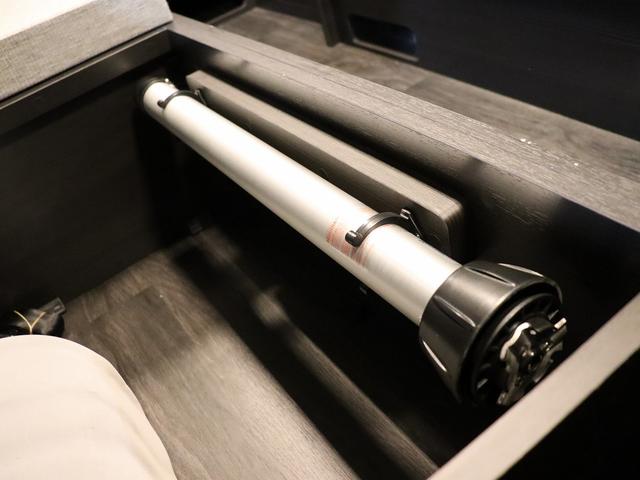 ハイエースバン 　キャンピング　モビーディックＮＨ０２　４ＷＤ　ＦＦヒーター　ツインサブ　インバーター８００Ｗ　縦型ＤＣ冷蔵庫　ＭＡＸＦＡＮ　アラウンドビューカメラ　前後ドラレコ　ナビ切替連動　社外ショック＆リアスタビ（23枚目）