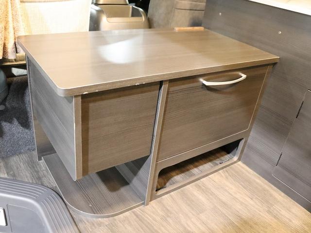 ハイエースバン 　キャンピング　モビーディックＮＨ０２　４ＷＤ　ＦＦヒーター　ツインサブ　インバーター８００Ｗ　縦型ＤＣ冷蔵庫　ＭＡＸＦＡＮ　アラウンドビューカメラ　前後ドラレコ　ナビ切替連動　社外ショック＆リアスタビ（30枚目）