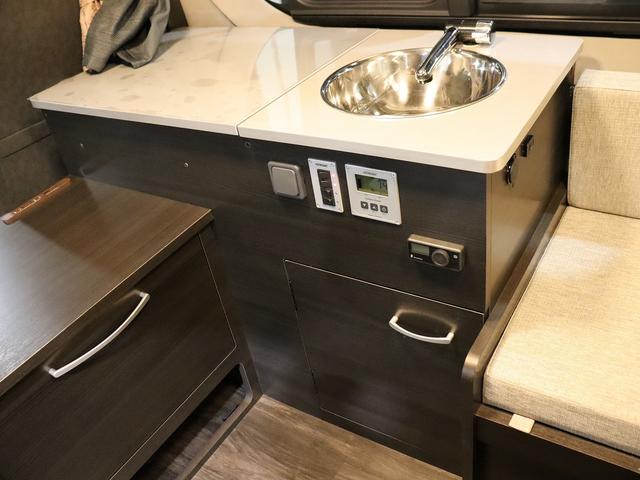 ハイエースバン 　キャンピング　モビーディックＮＨ０２　４ＷＤ　ＦＦヒーター　ツインサブ　インバーター８００Ｗ　縦型ＤＣ冷蔵庫　ＭＡＸＦＡＮ　アラウンドビューカメラ　前後ドラレコ　ナビ切替連動　社外ショック＆リアスタビ（34枚目）