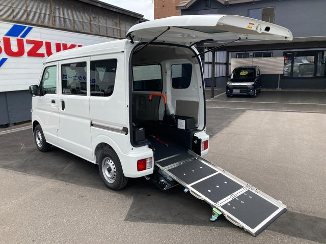 エブリイ ウィズ　車いす移動車　４ＷＤ　届出済未使用車　ウィズシリーズ　スロープタイプ　フロアマット　本体非課税（2枚目）