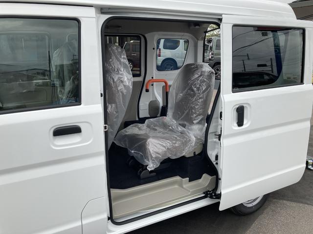 エブリイ ウィズ　車いす移動車　４ＷＤ　届出済未使用車　ウィズシリーズ　スロープタイプ　フロアマット　本体非課税（12枚目）